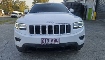 2013 jeep Grand cherokee laredo easy finance 2.jpg